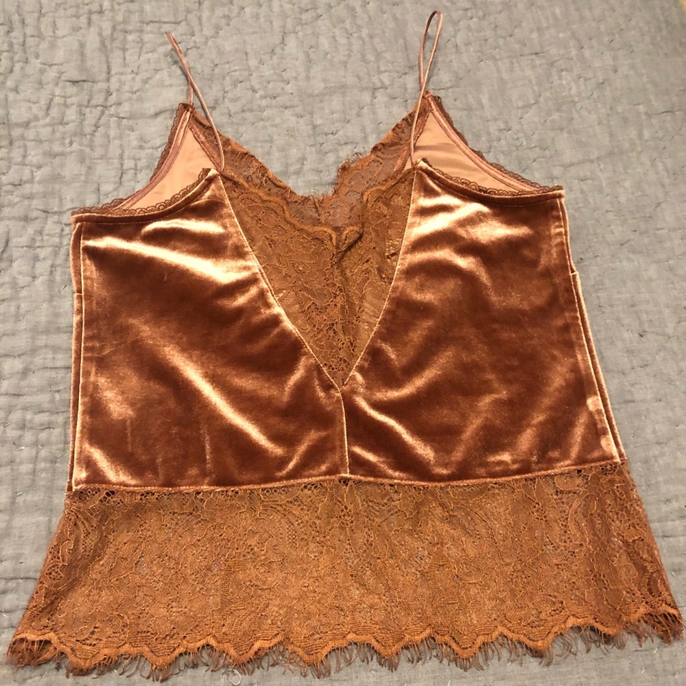 Velvet tank